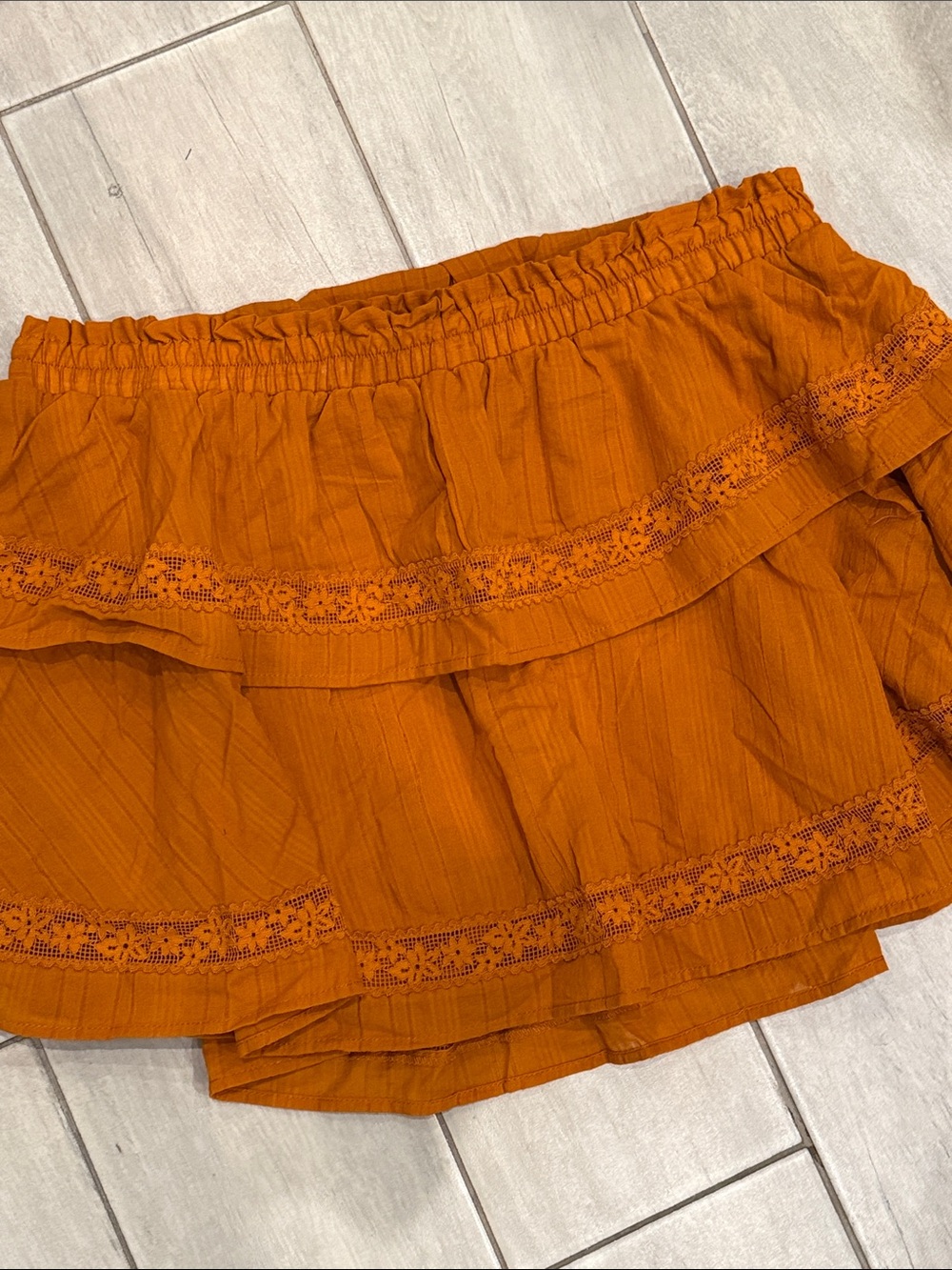 NWT wild fable Cotton Tiered Lace-Trim Mini Skirt in Burnt Orange - Picture 2 of 10
